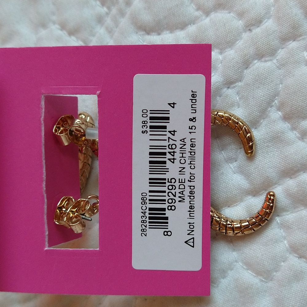 Betsy Johnson snake earrings - Picture 4 of 4